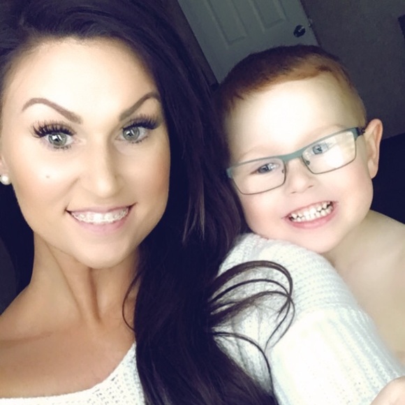 Meet your Posher, Ellie - Picture 1 of 1